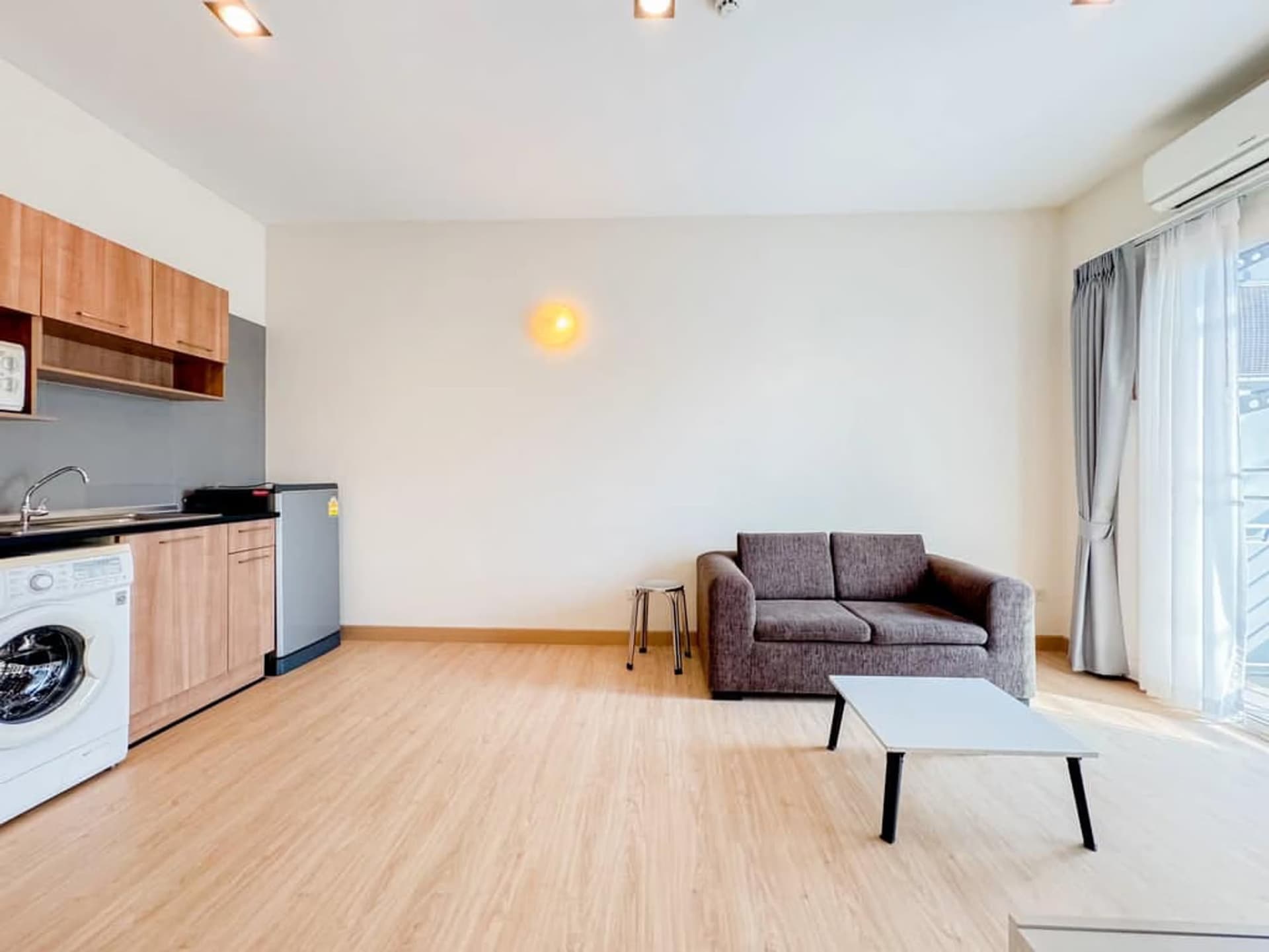 1 Bed Condo for Sale in Mueang Chiang Mai - Image 2