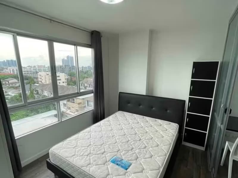 1 Bedroom Condo