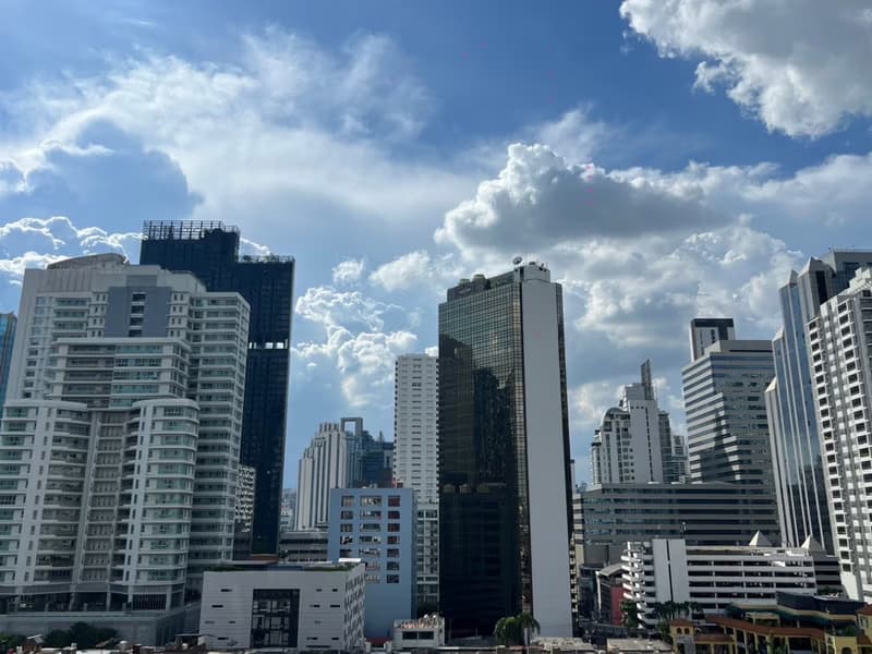 1 Bed Condo for Rent and Sale in Watthana
