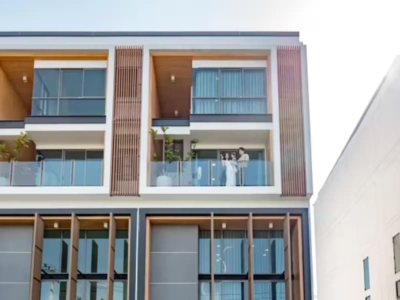 4 Bedroom Condo