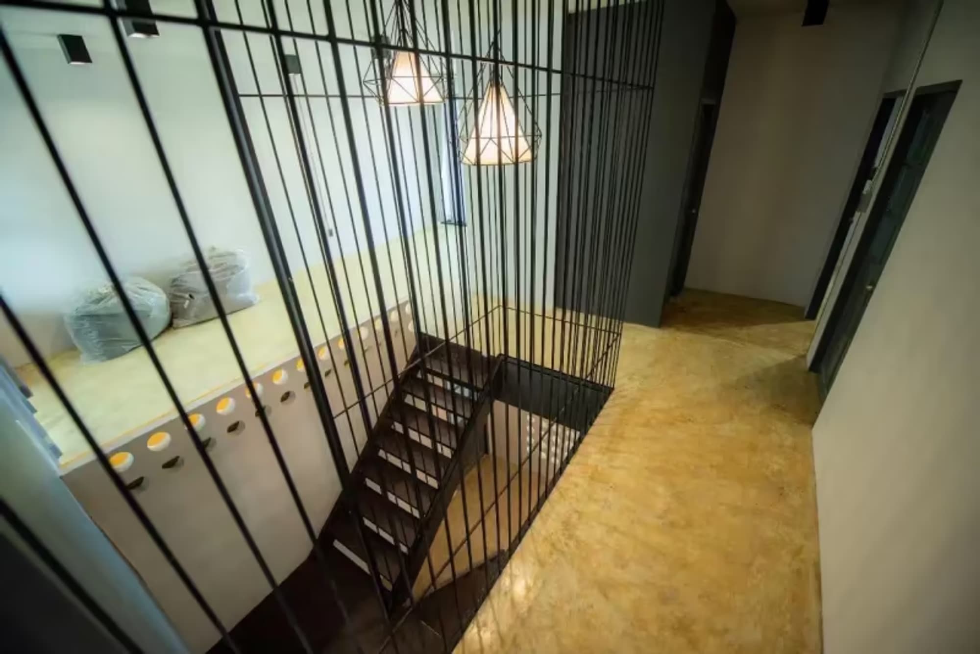 5 Bedroom House - Image 8