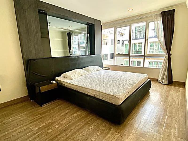 2 Bed Condo for Rent in Watthana