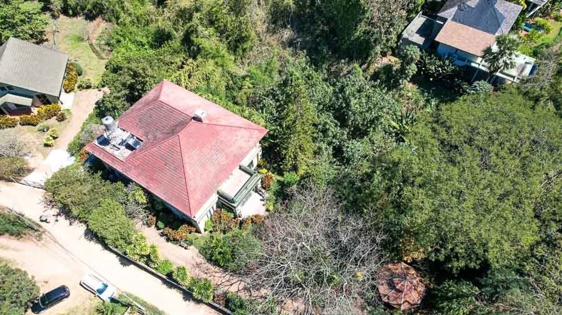 4 Bedroom House - Image 5