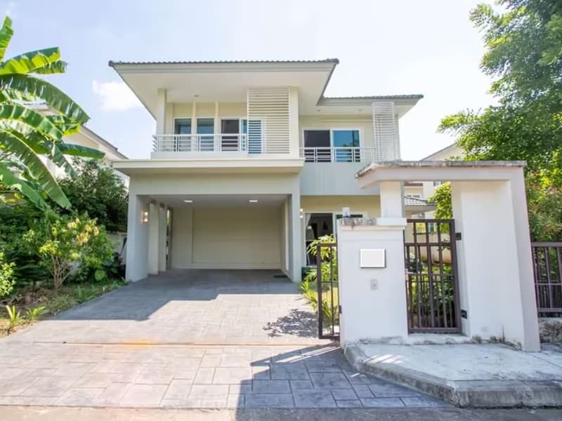 House for Sale in Nam Phrae, Hang Dong.