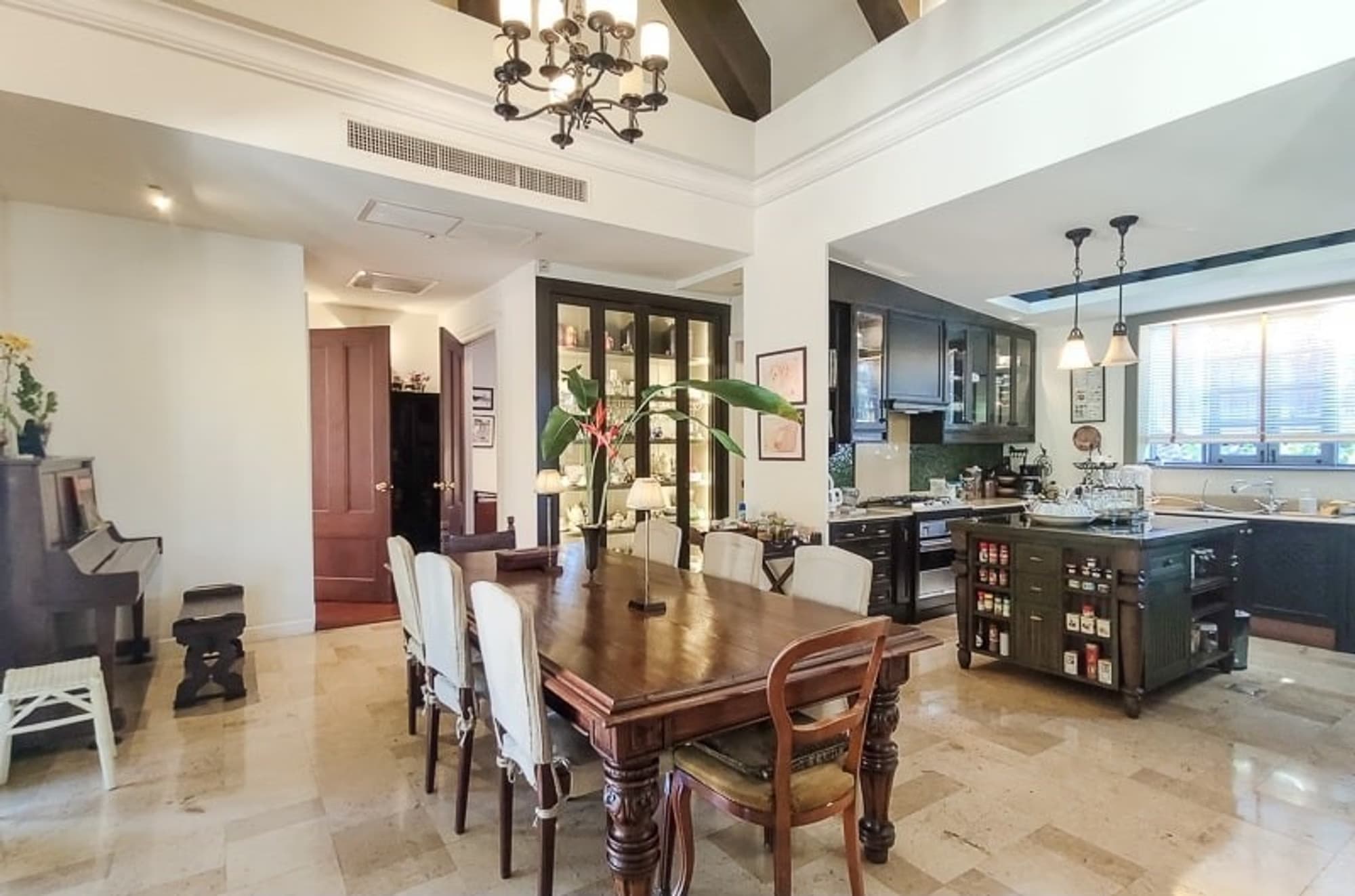 4 Bedroom House - Image 10