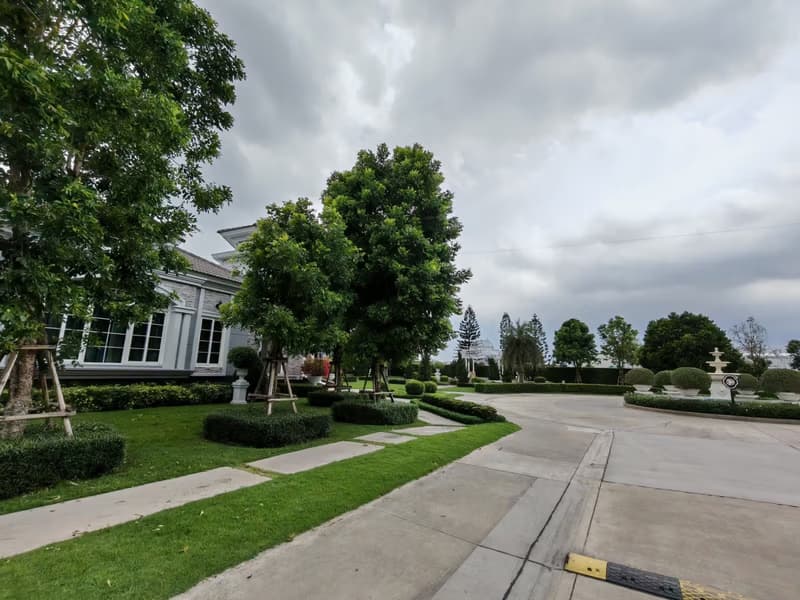 4 Bed House for Sale in Prawet