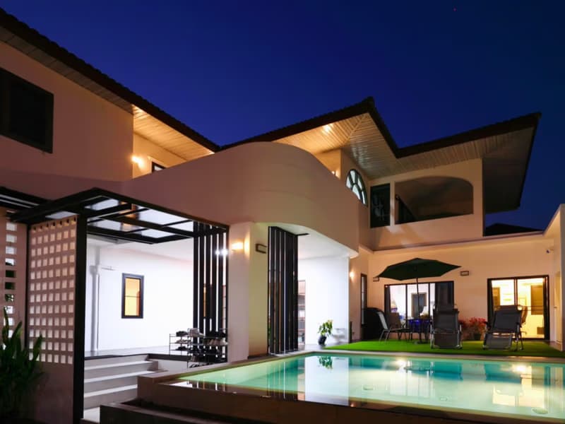 9 Bedroom Pool Villa