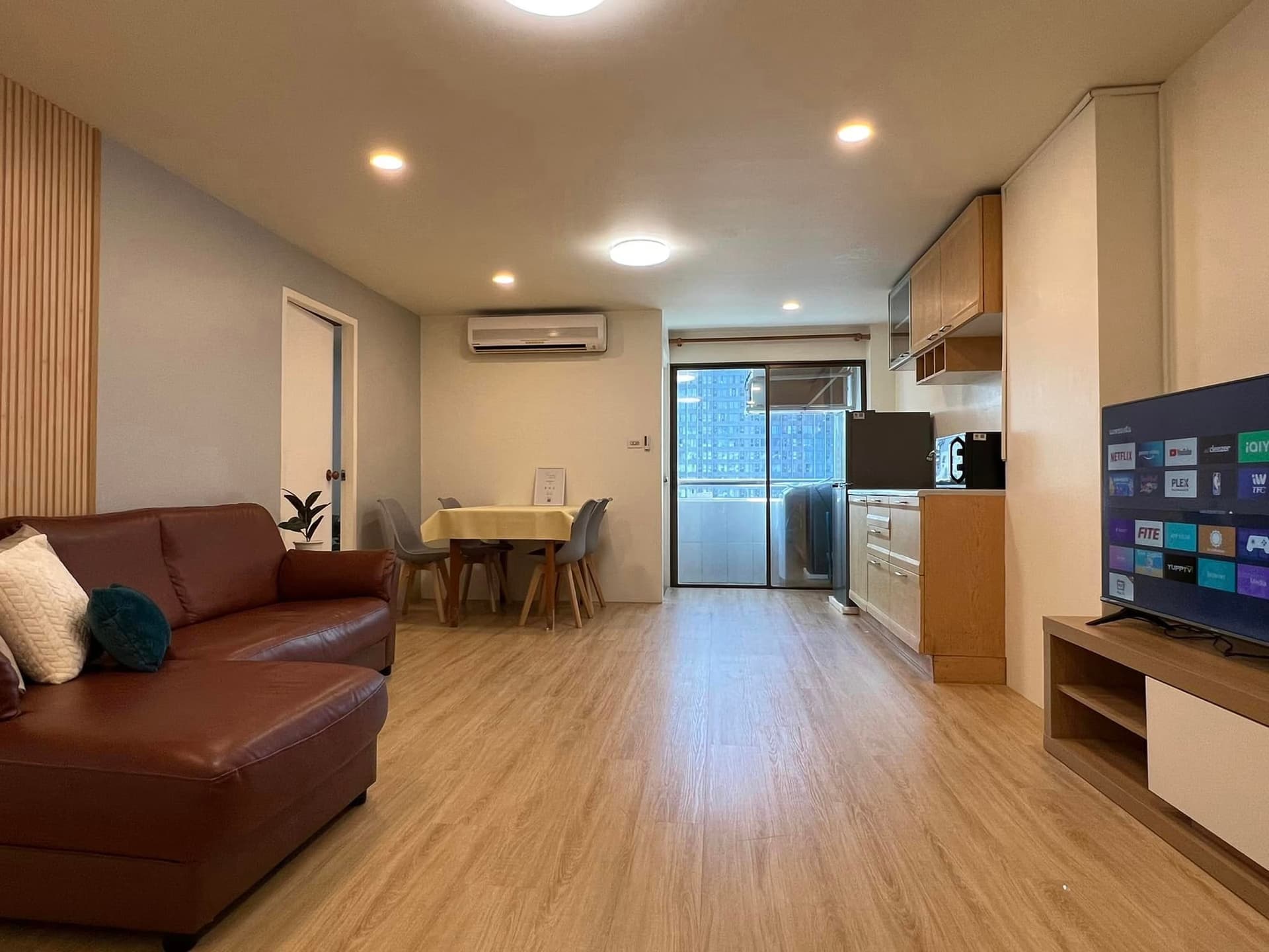 Condo for Rent at Pratunam Prestige Condominium - Image 1