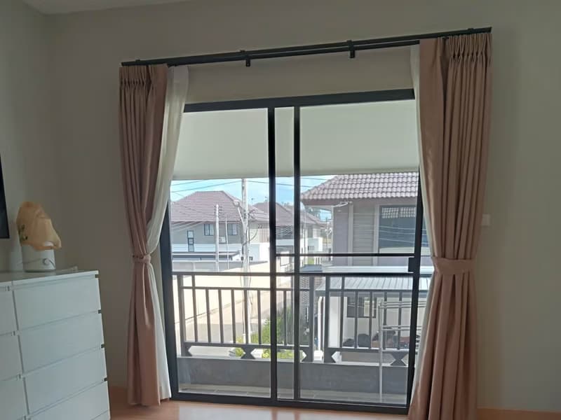 4 Bed House for Rent in Saraphi
