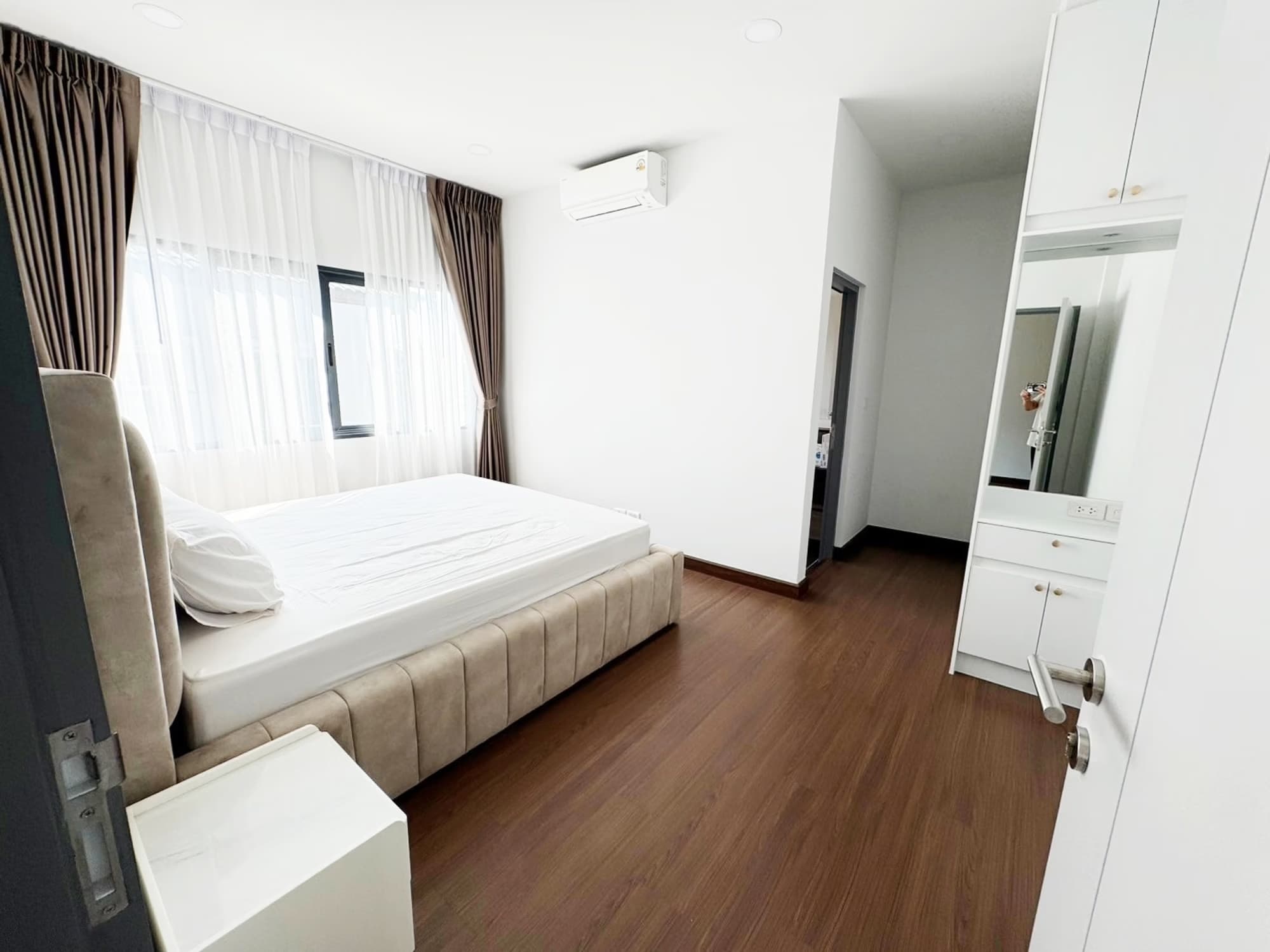 5 Bed House for Rent in Bang Phli - Image 16