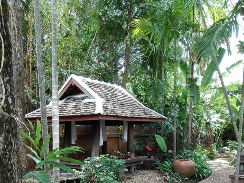Code 1422 Resort-style house close to Ping river for sale