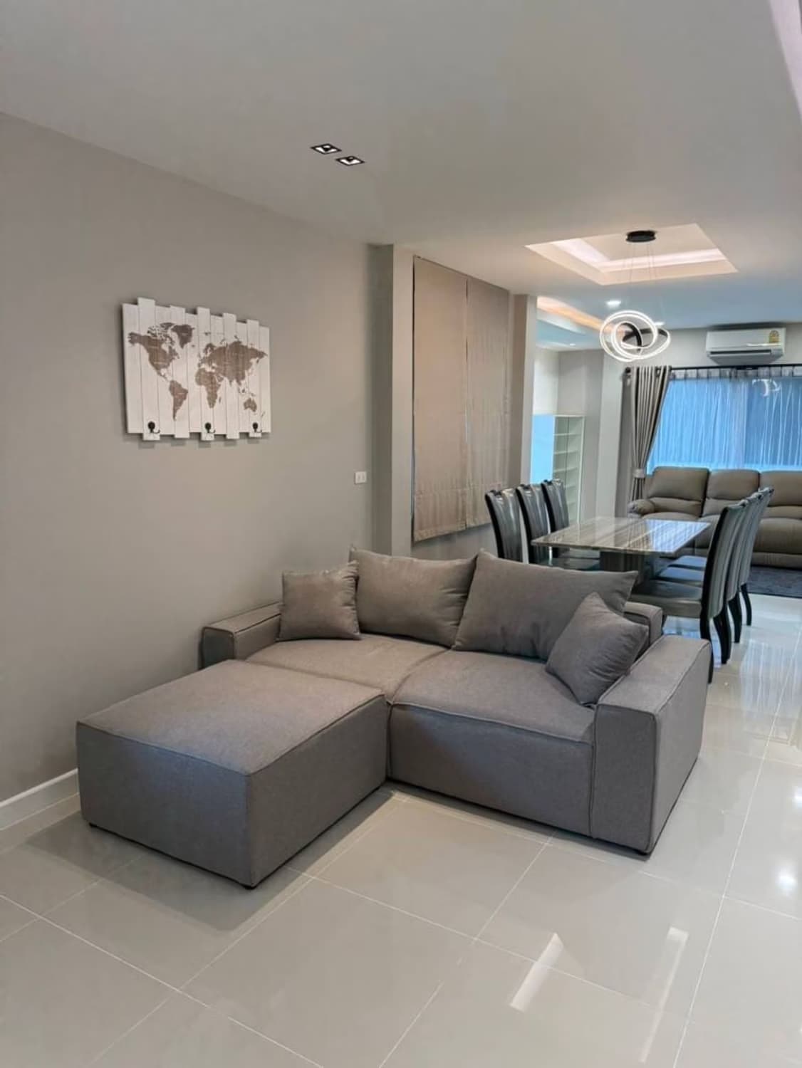 3 Bed Townhouse for Rent and Sale in Prawet - Image 2
