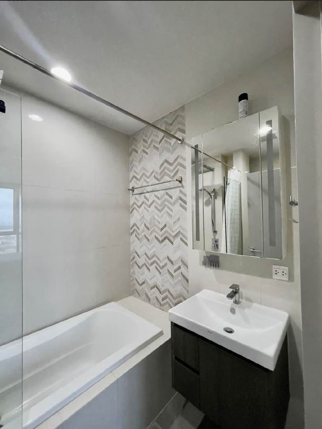 1 Bed Condo for Rent and Sale  Near Thong Lo BTS - Image 4