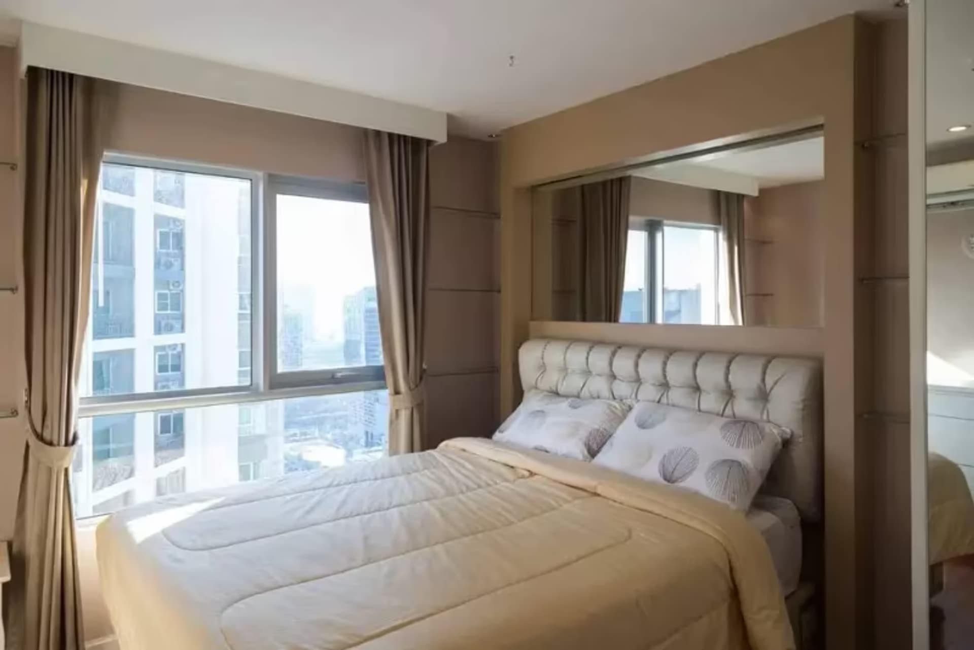  Belle Grand Rama 9  - Image 6