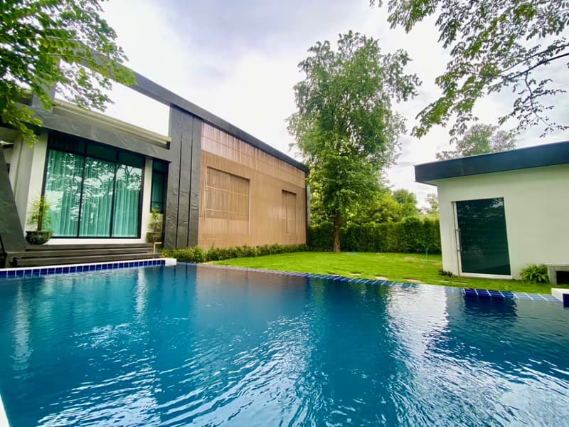 4 Bed House for Sale in San Kamphaeng District
