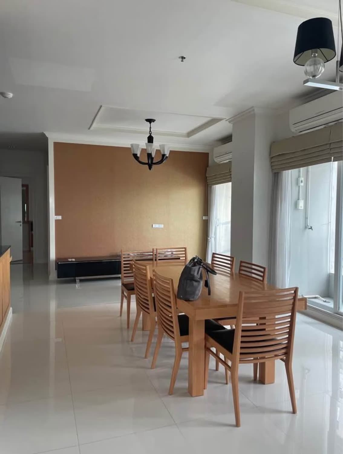 3 Bed Condo for Rent in Bang Kapi - Image 2