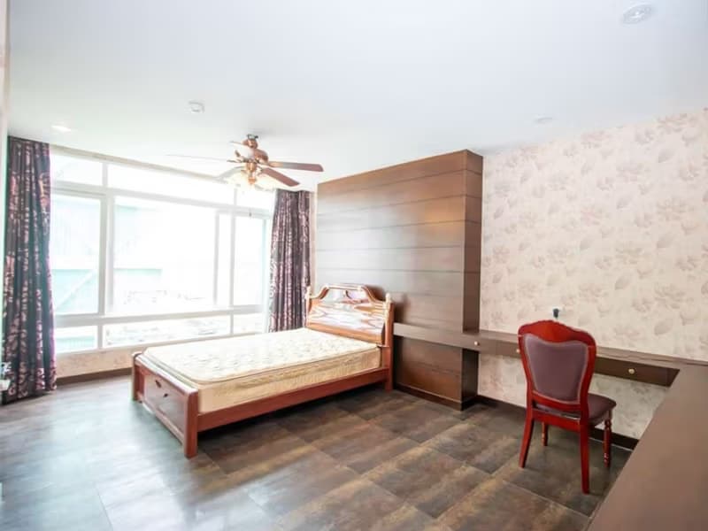 3 Bedroom Condo
