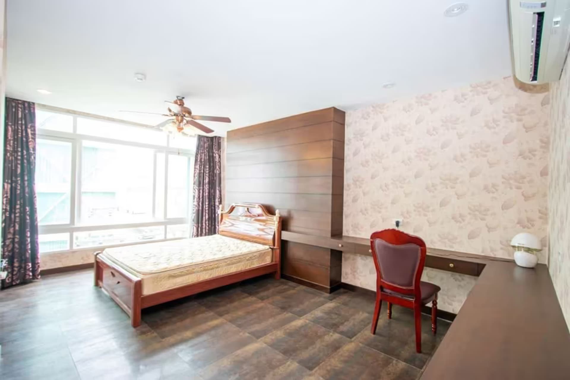 3 Bedroom Condo - Image 5