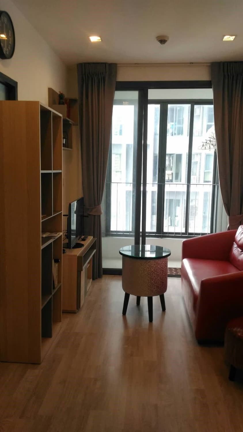 1 Bed Condo for Rent in Ratchathewi - Image 1