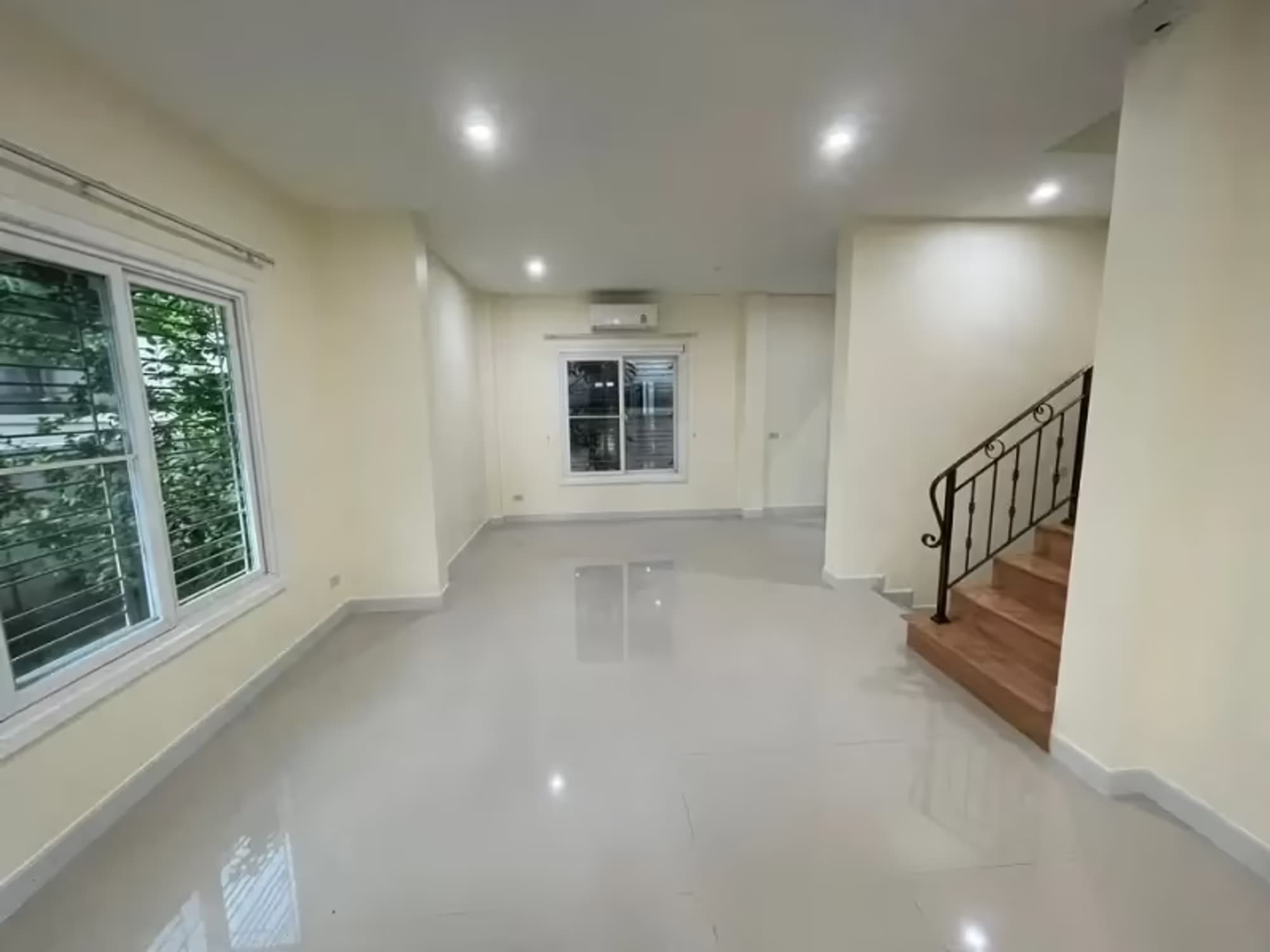 3 Bedroom House - Image 15