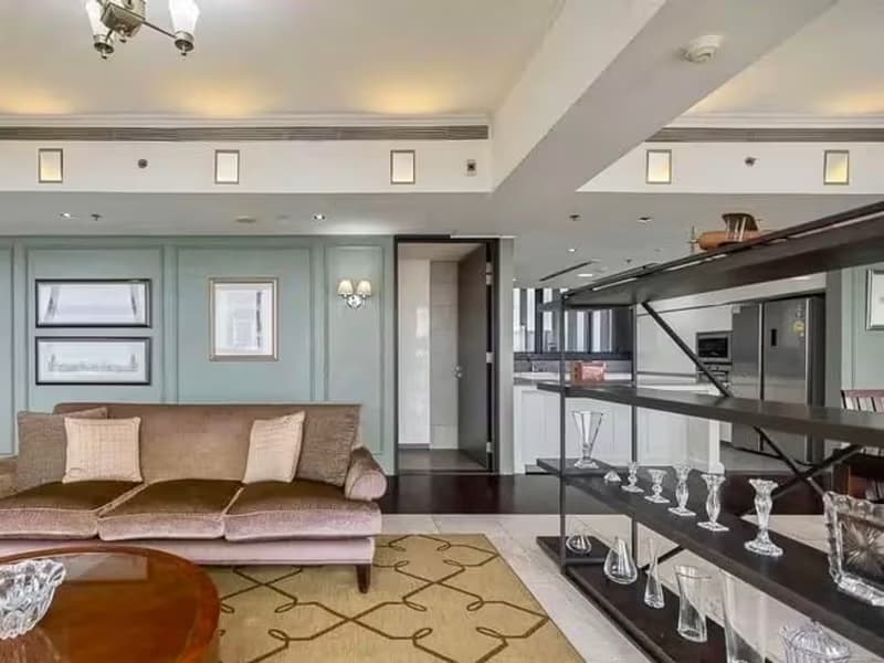 Condo for Rent at The Met Condominium