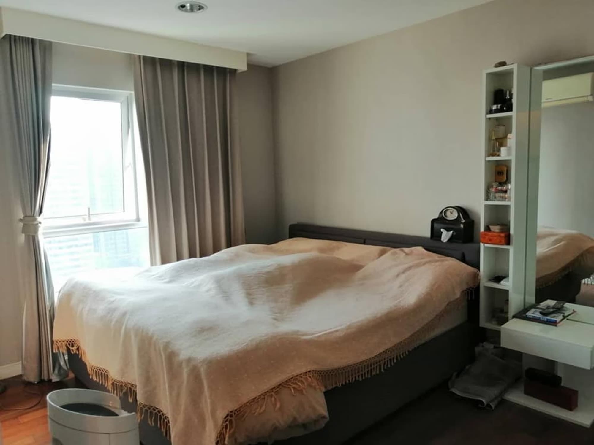 Condo for Sale at Belle Grand Rama 9 - Image 8