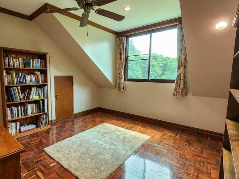 5 Bed House for Rent in Doi Saket District