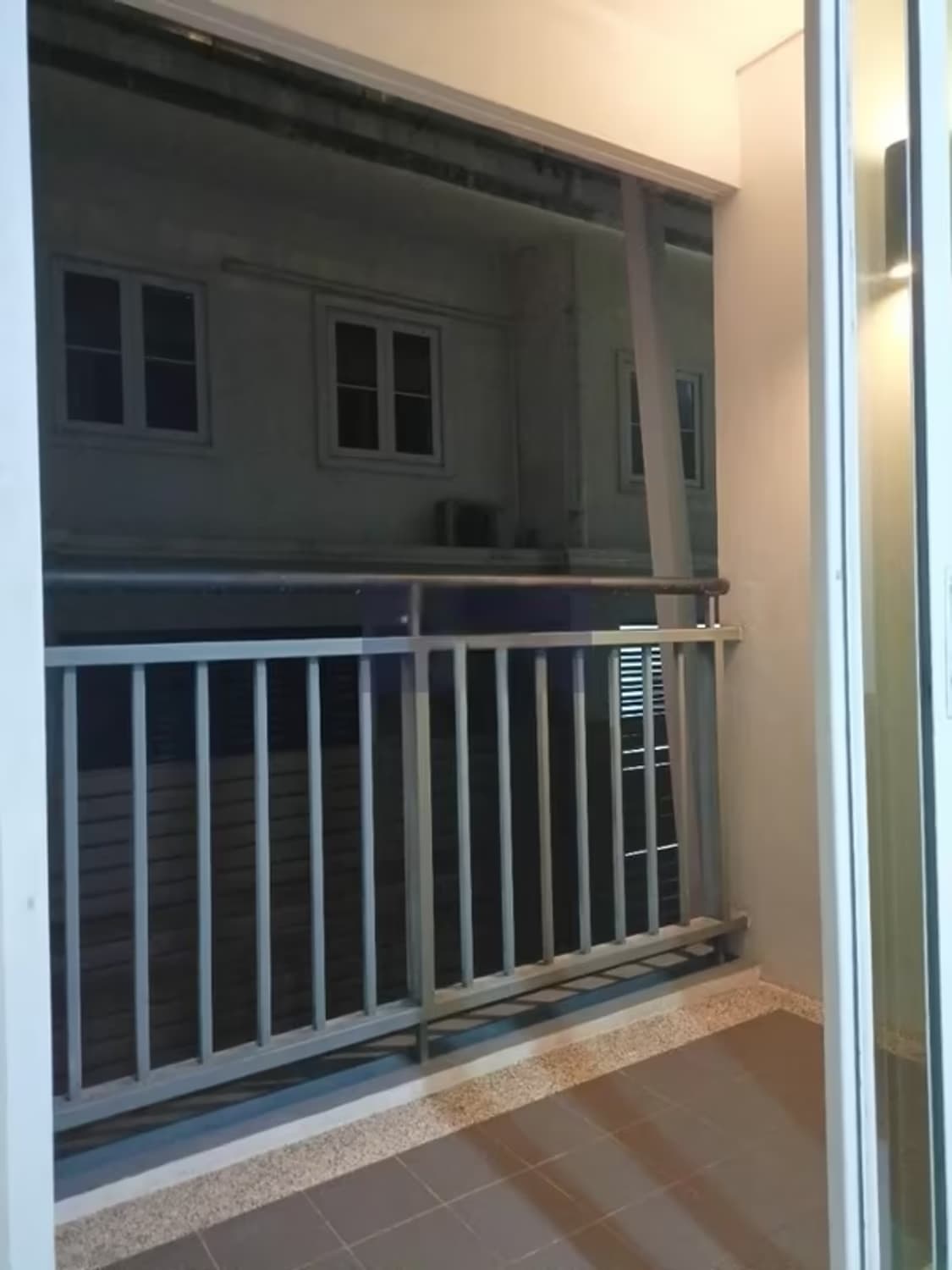  Condo for Rent at VOQUE Condo Sukhumvit 16 - Image 2
