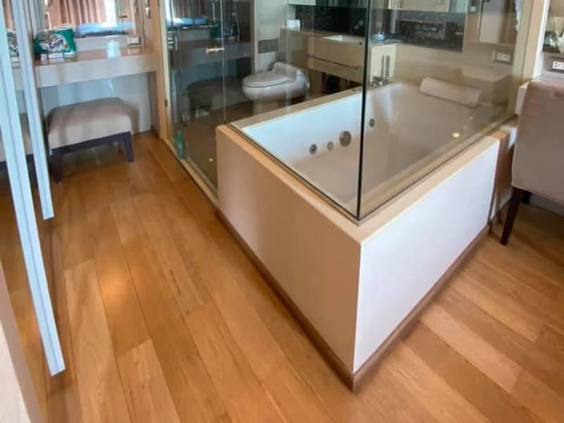 1 Bedroom Condo