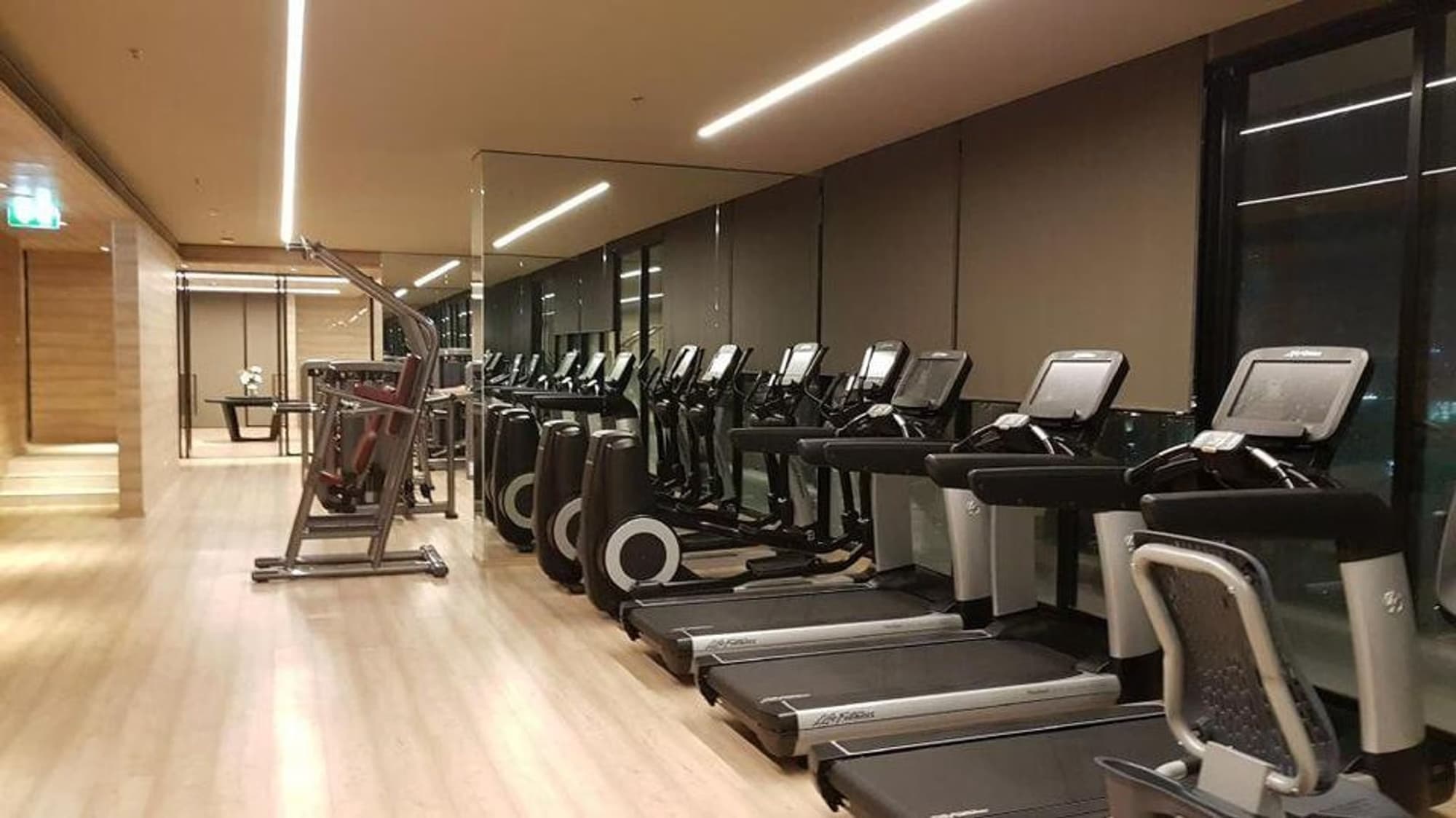 1 Bed Condo for Rent and Sale in Khlong Toei - Image 12