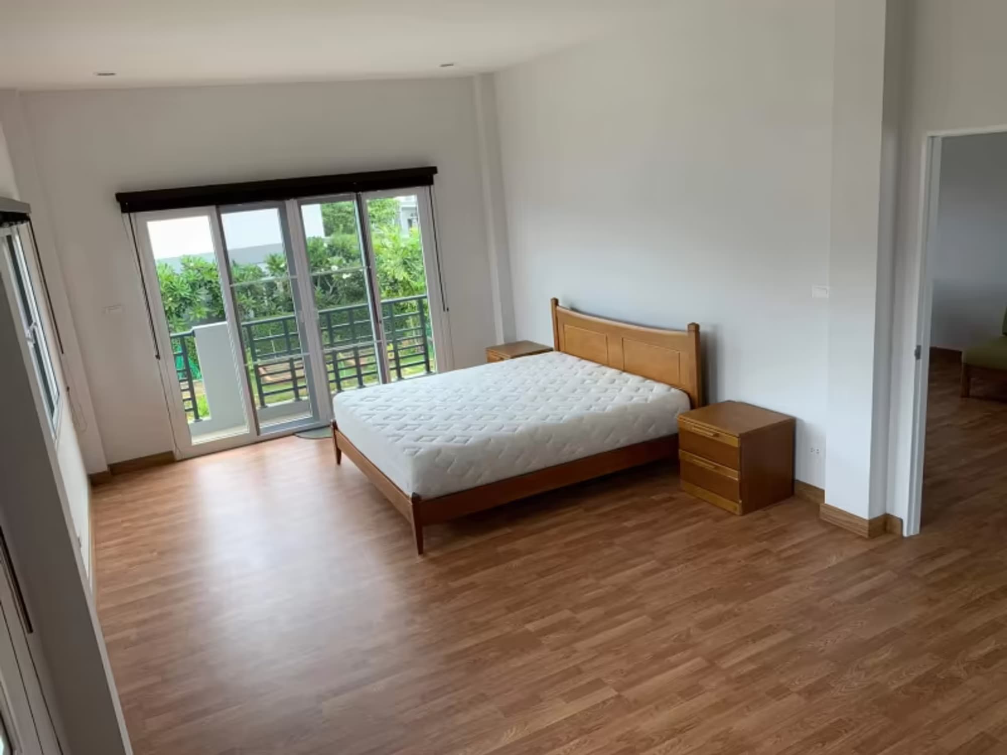 4 Bedroom House - Image 7