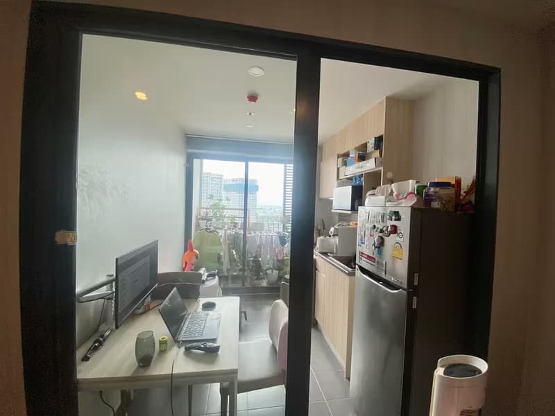 1 Bedroom Condo