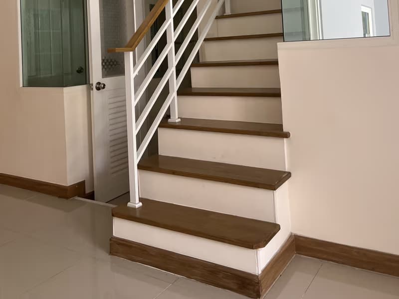 3 Bed Townhouse for Rent and Sale in Prawet