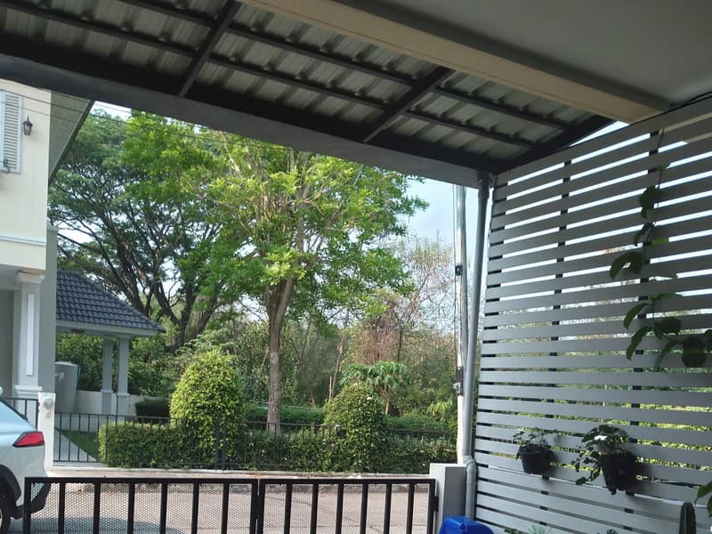 3 Bed Townhouse for Rent and Sale in San Kamphaeng