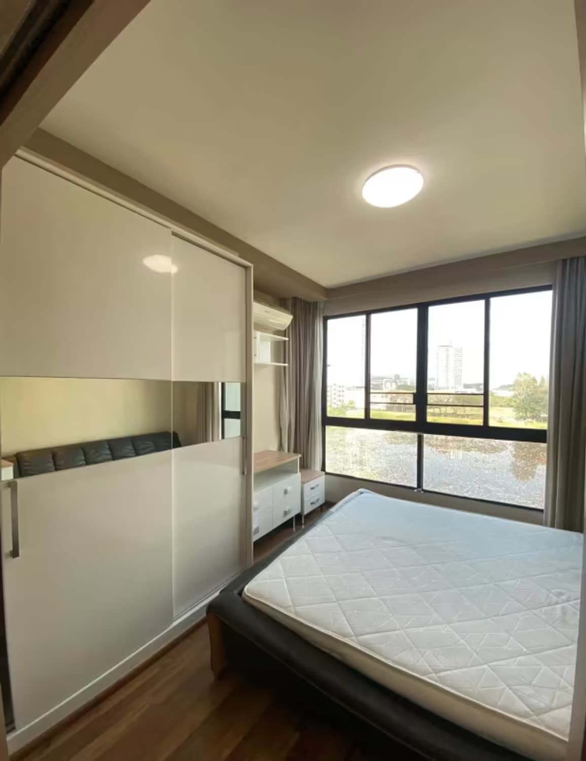 1 Bedroom Condo - Image 7