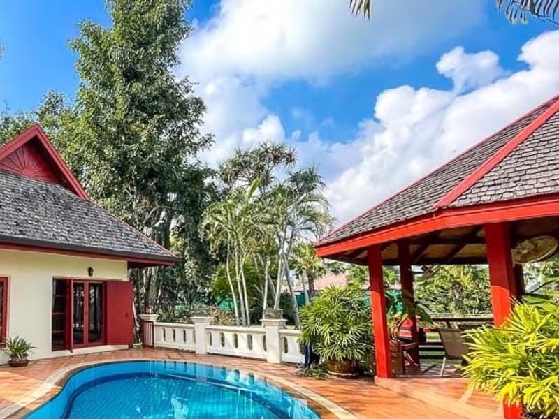Pool Villa for Sale in Don Kaeo, Saraphi