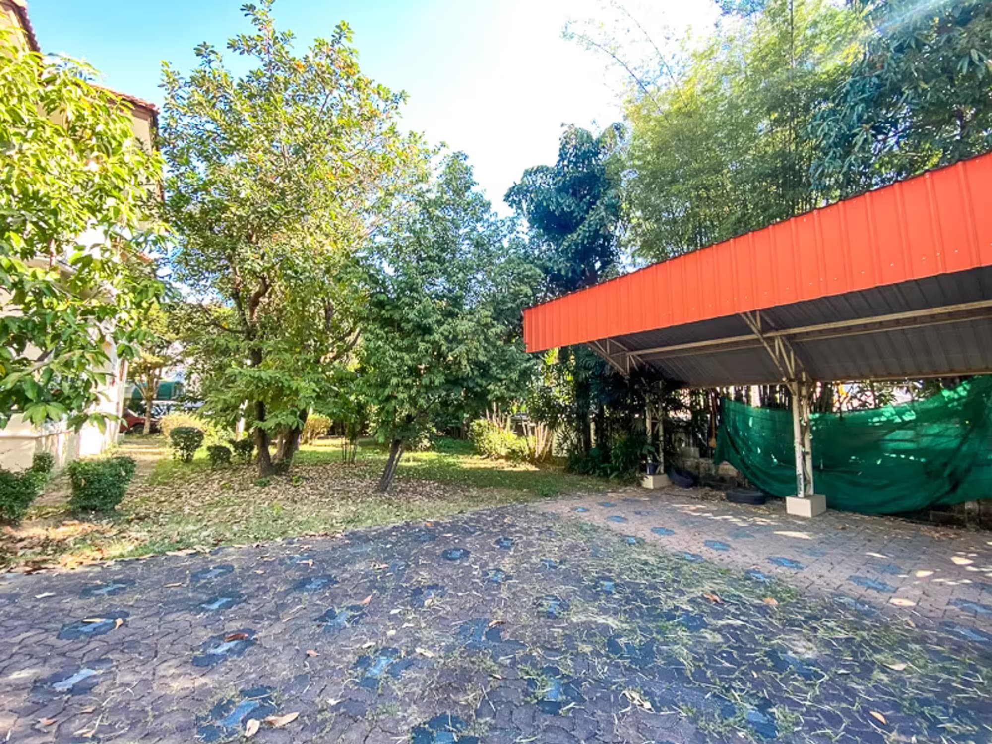 4 Bedroom House - Image 11