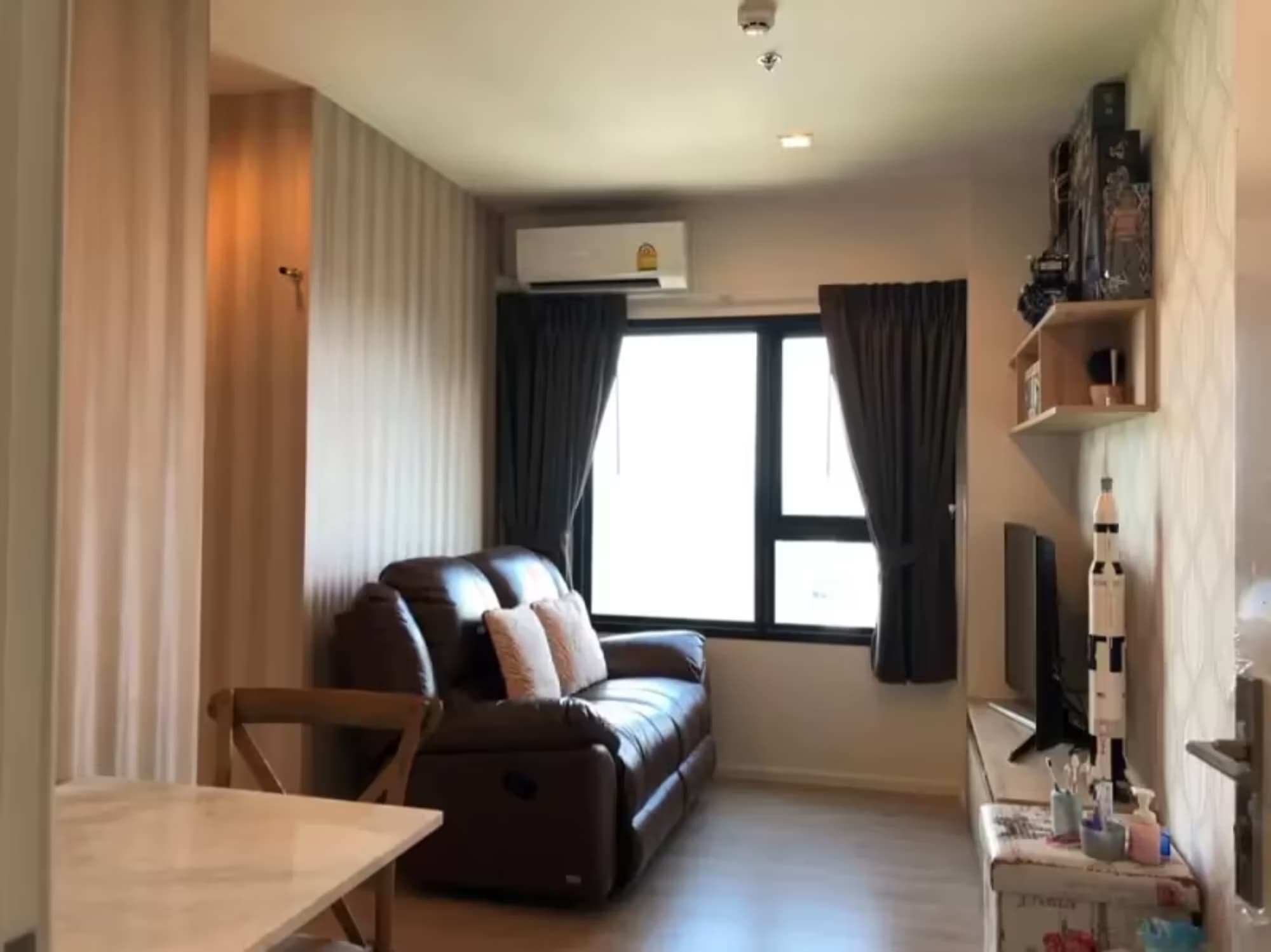 1 Bedroom Condo - Image 8