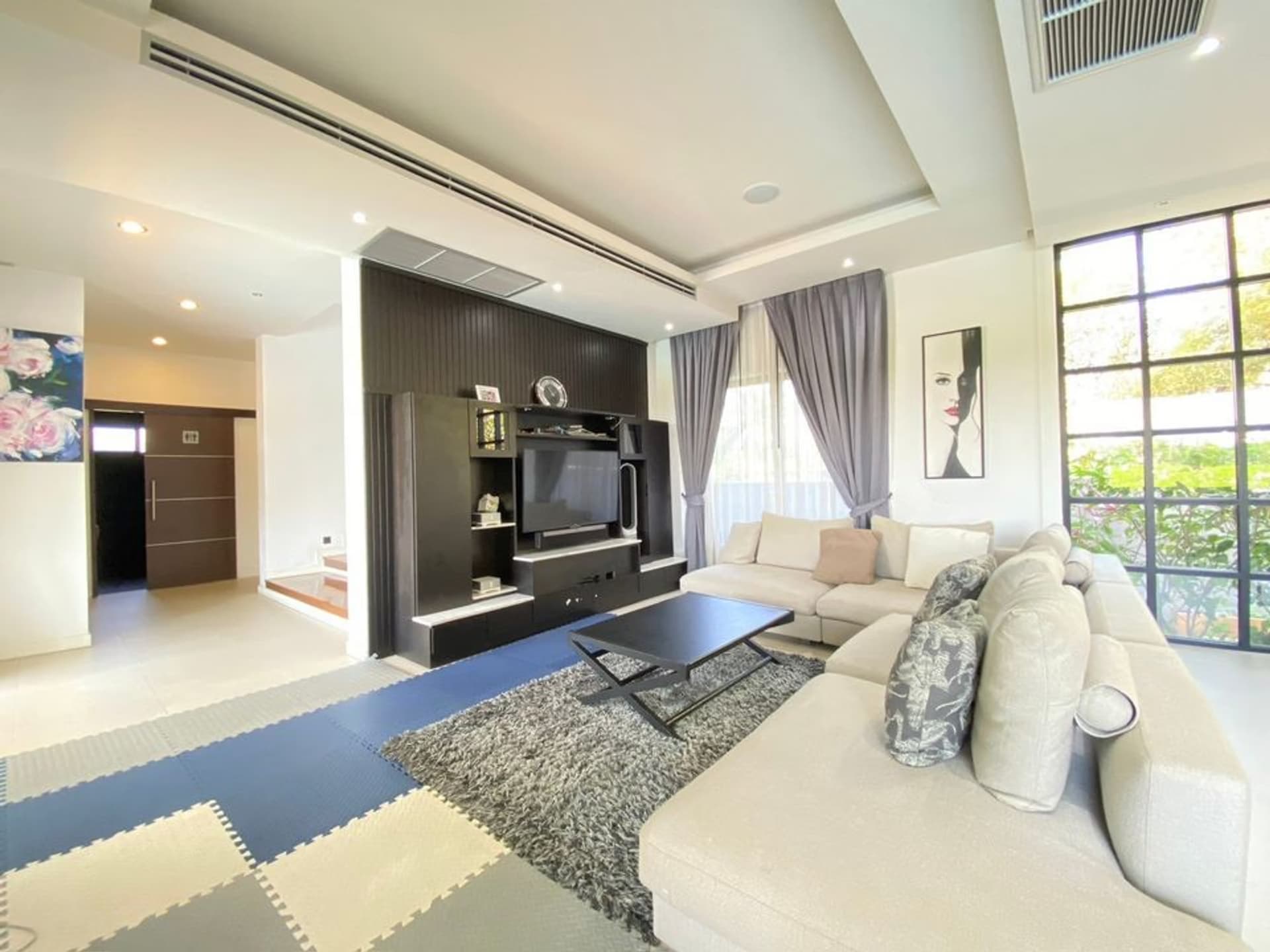 House for Sale at Luang Nuea, Doi Saket. - Image 3