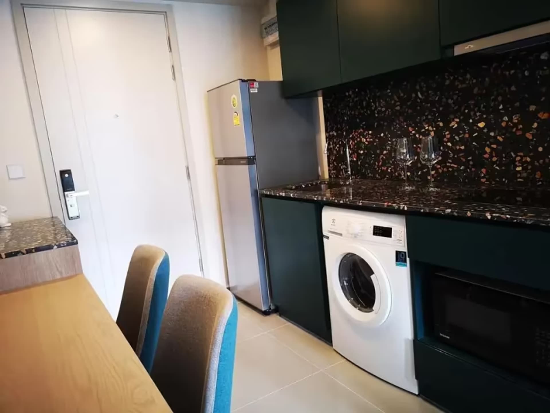 Studio for Sale in Khlong Toei - Image 8