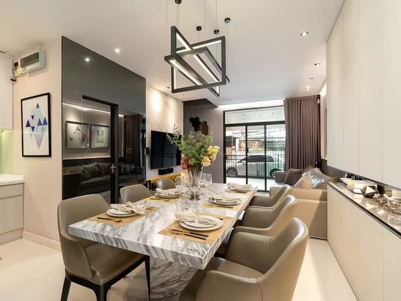  Townhouse for Rent, Sale in Lat Phrao.