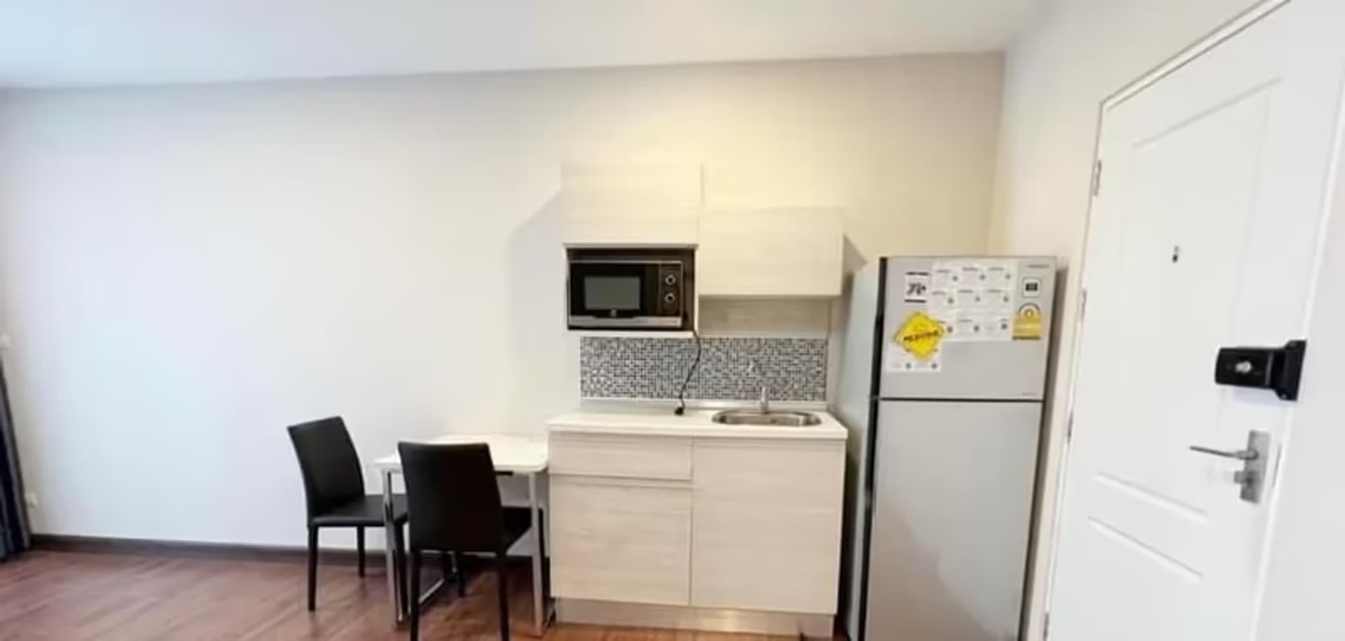  - Image 3