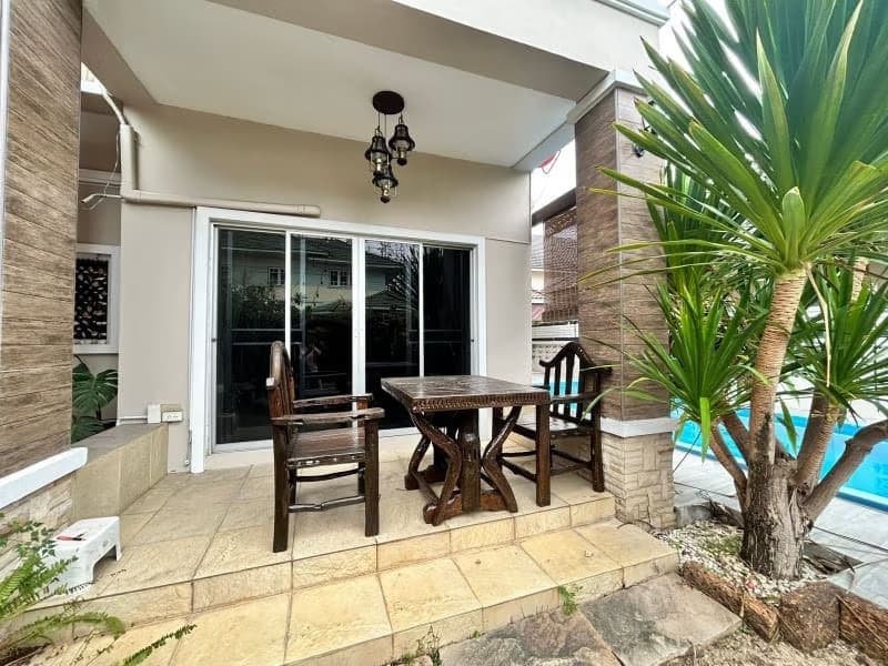 4 Bed House for Rent in Mueang Chiang Mai District