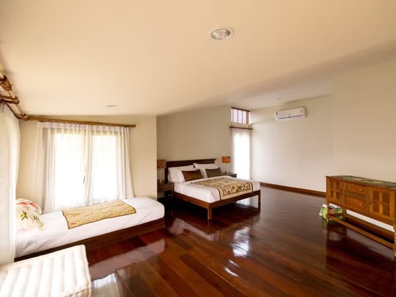 Pool Villa in Saraphi, Teak Traditional Thai Style