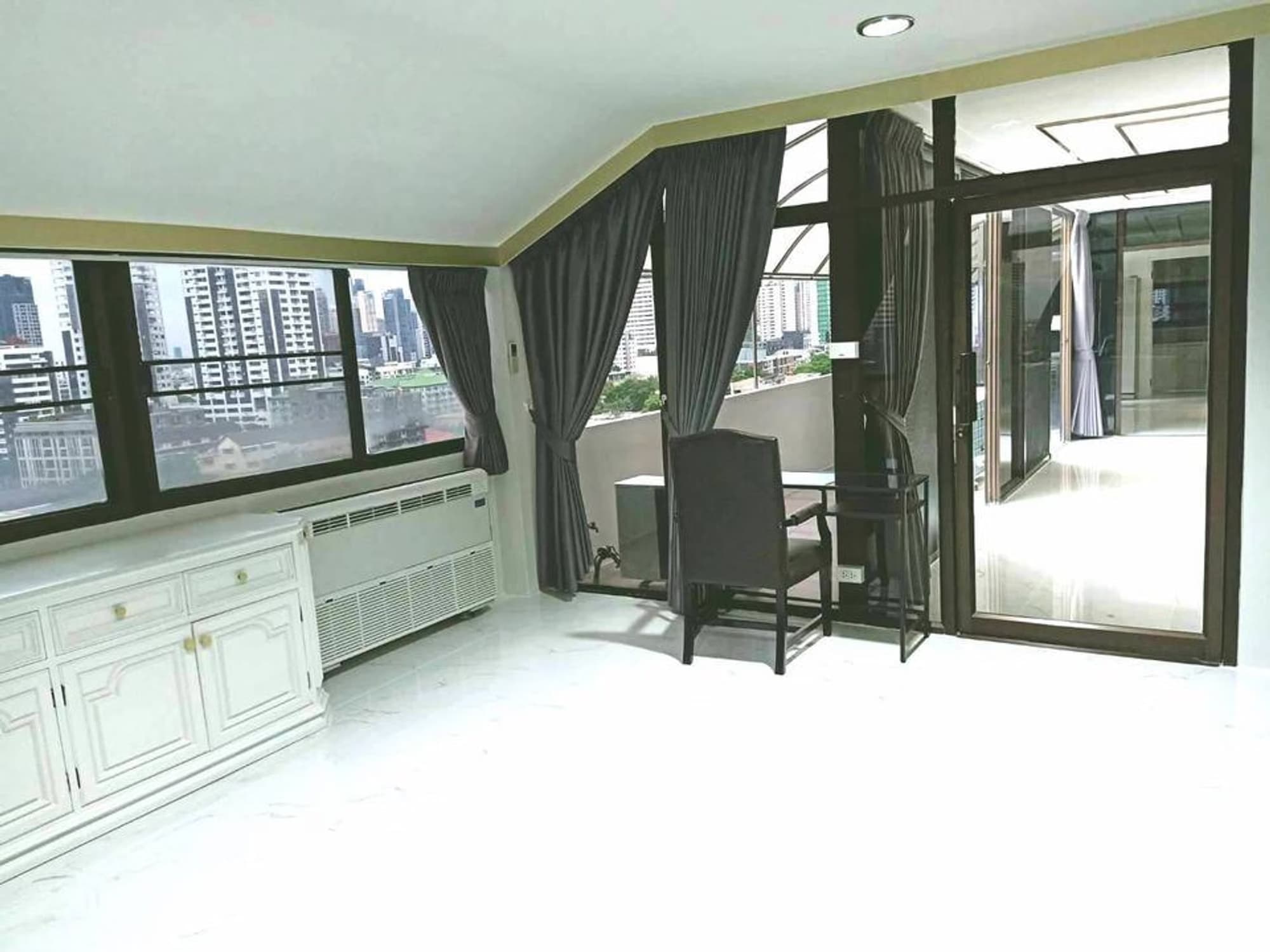 2 Bed Condo for Rent in Watthana - Image 14