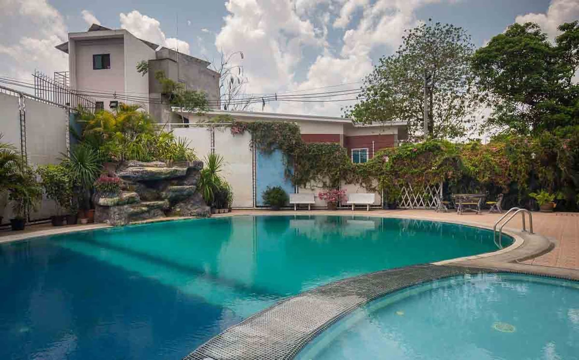 1 Bedroom Condo for Rent at Supanich - Image 2