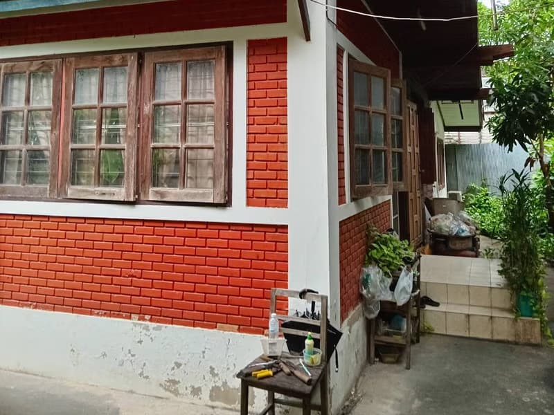 6 Bed House for Sale in Mueang Chiang Mai