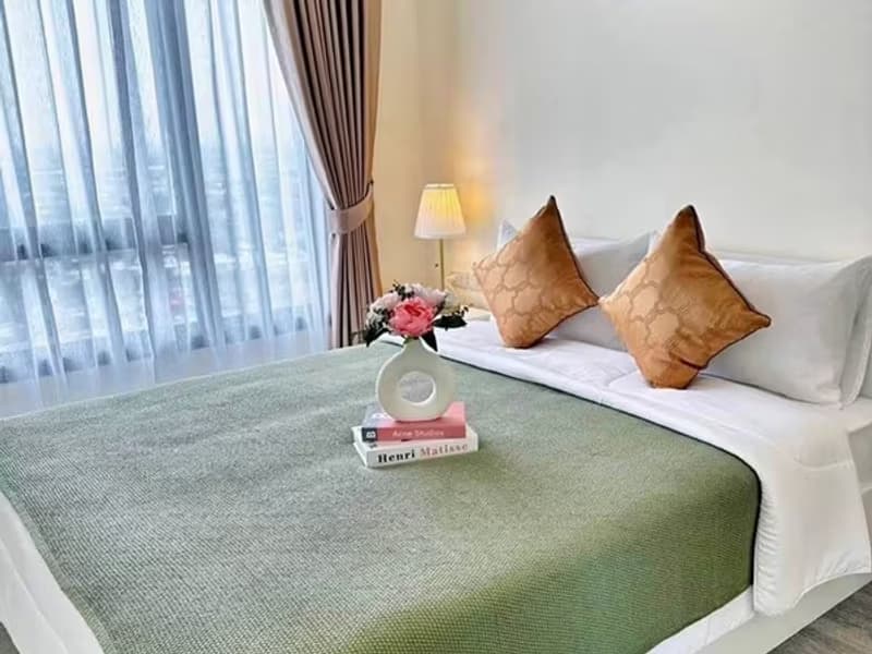 1 Bedroom Condo