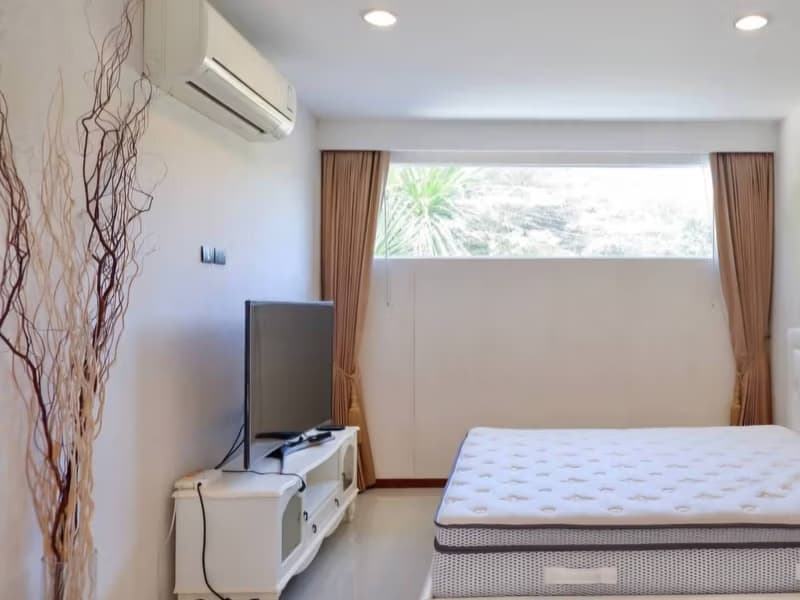4 Bed House for Rent and Sale in Hang Dong