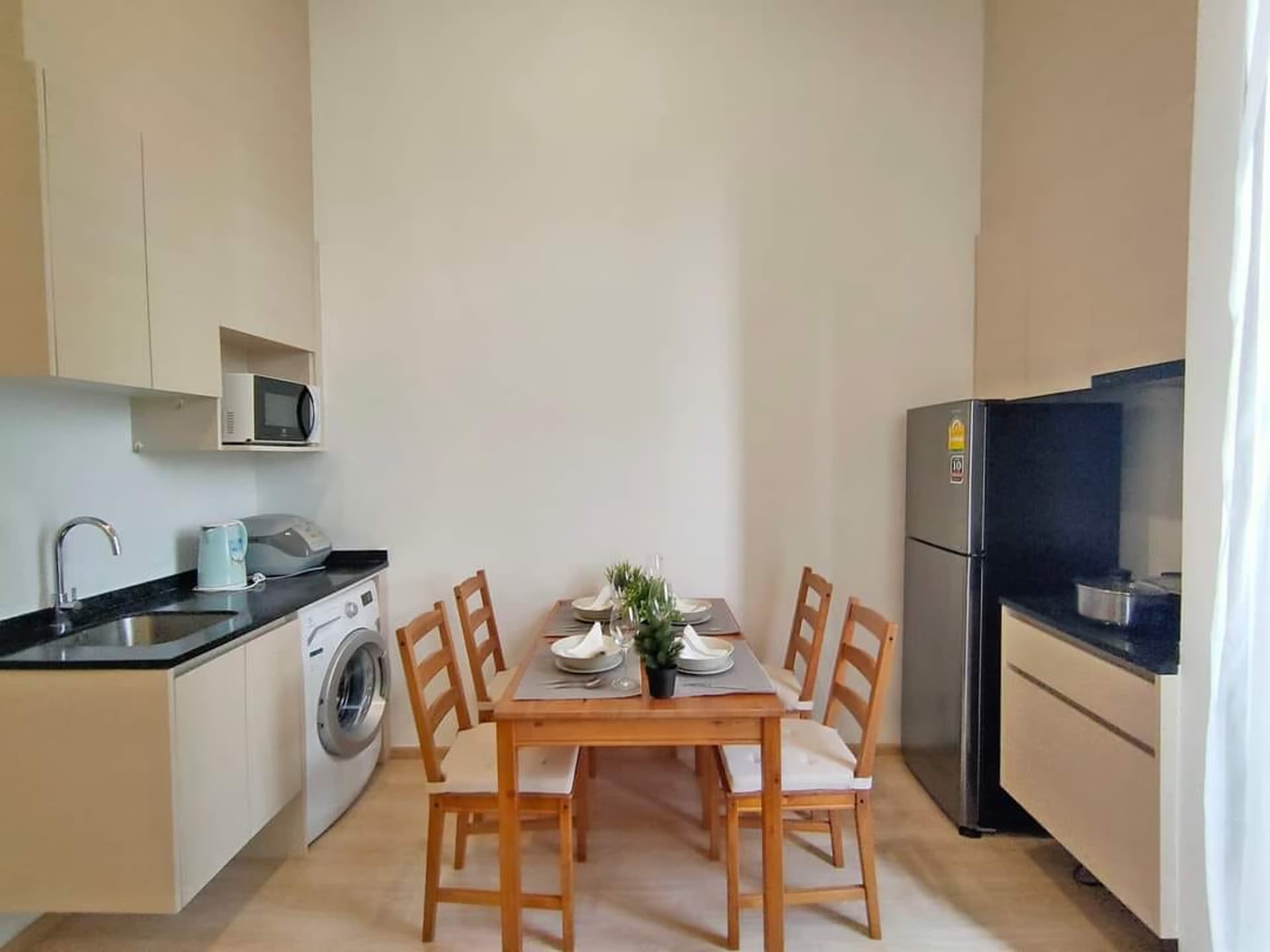 2 Bed Condo for Rent and Sale  Near Thailand Cultural Centre MRT - Image 3